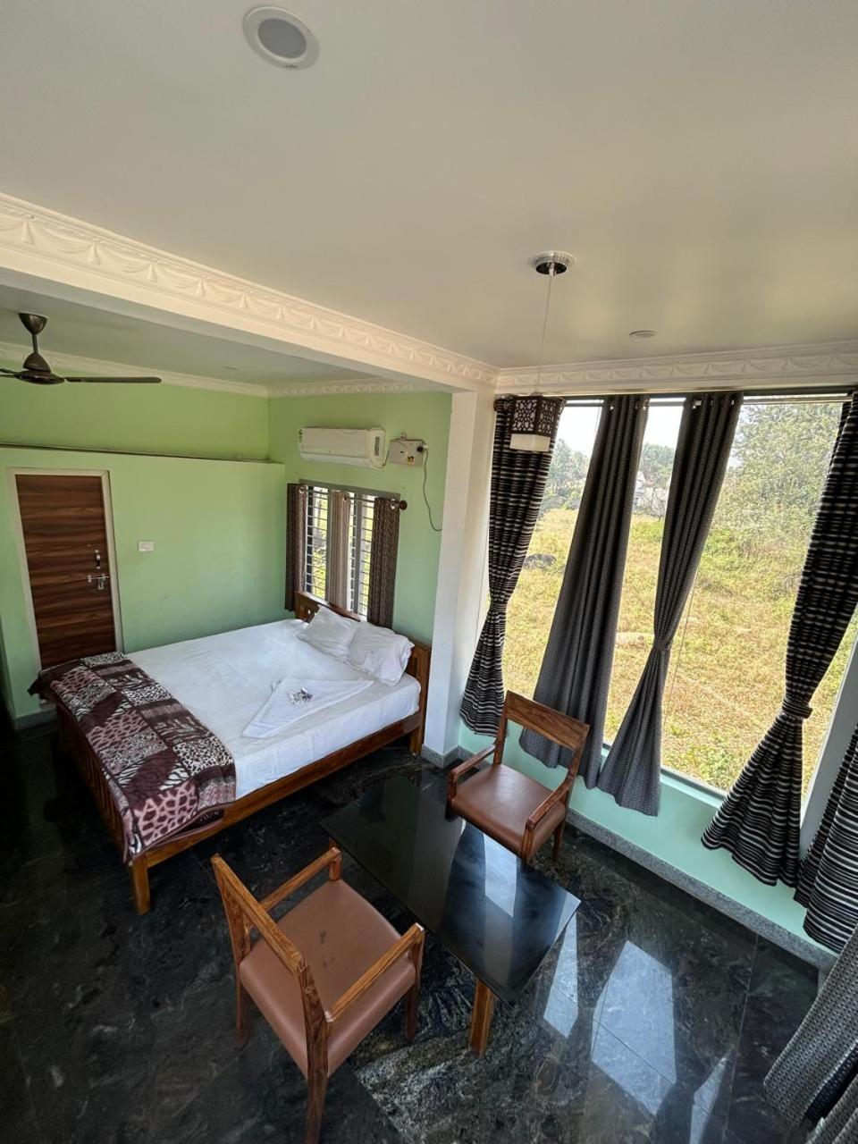 Yelagiri Goldhill Resort Екстер'єр фото