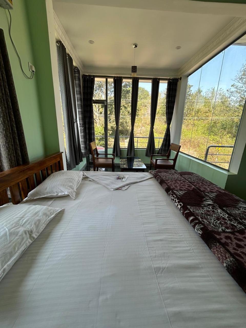Yelagiri Goldhill Resort Екстер'єр фото